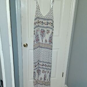 Old Navy Xxl White and Blue Floral  Patterned Spaghetti Strap Maxi Dress